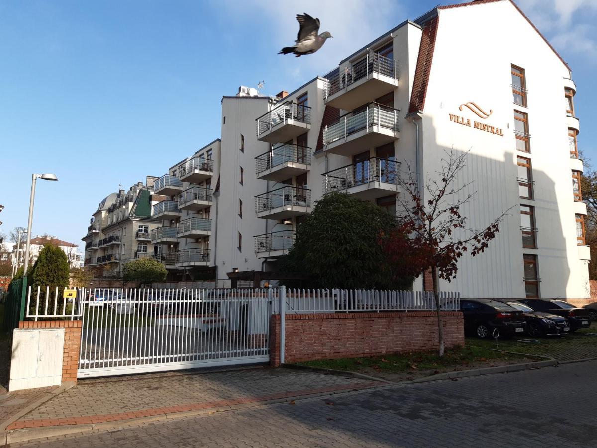 Apartament Trzy Pomosty Villa Mistral 斯维诺乌伊希切 外观 照片